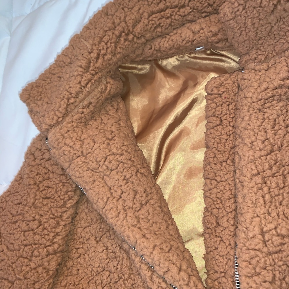 fuzzy jacket - Picture 2 of 2